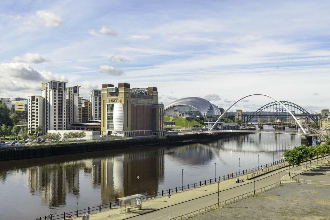 Luxury Quayside Apartment ニューカッスル・アポン・タイン エクステリア 写真